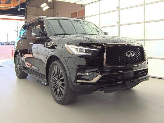 2023 INFINITI QX80 