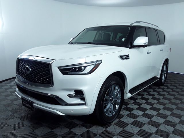 2023 INFINITI QX80 Luxe