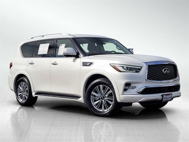 2023 INFINITI QX80 Luxe