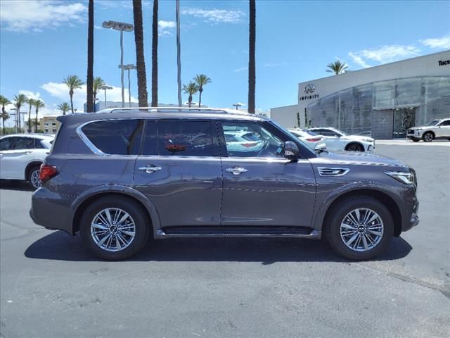 2023 INFINITI QX80 Luxe