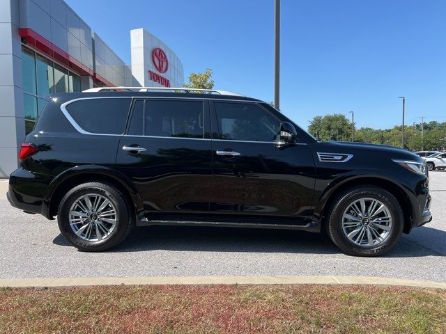 2023 INFINITI QX80 Luxe