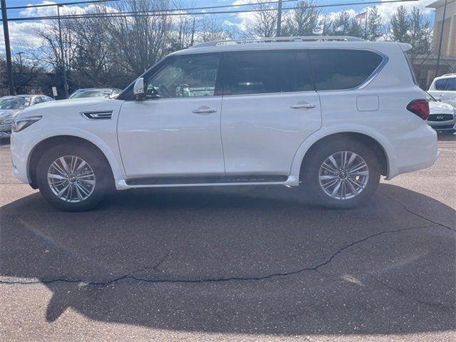 2023 INFINITI QX80 Luxe