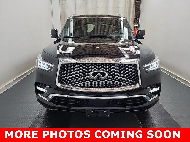 2023 INFINITI QX80 Luxe