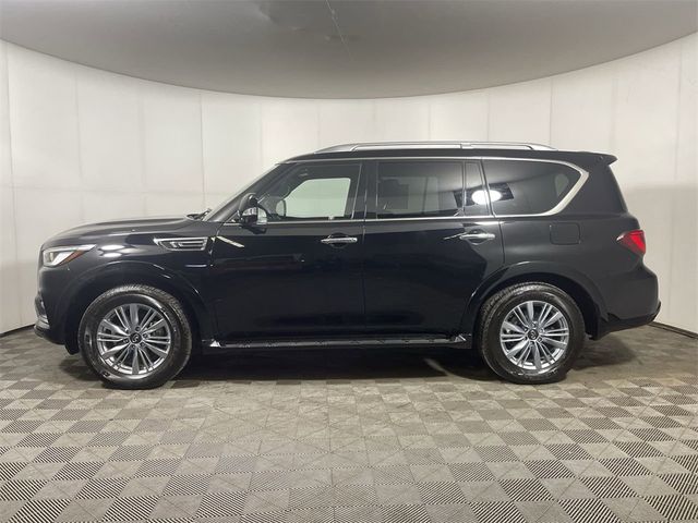 2023 INFINITI QX80 Luxe