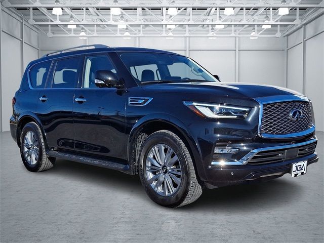 2023 INFINITI QX80 Luxe