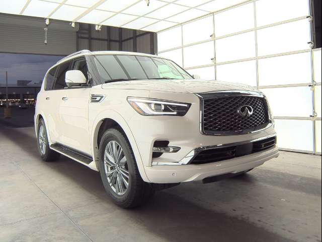 2023 INFINITI QX80 Luxe