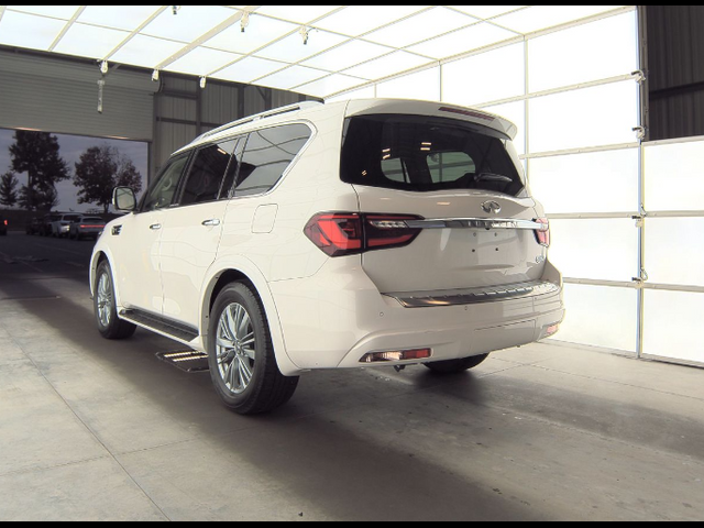 2023 INFINITI QX80 Luxe