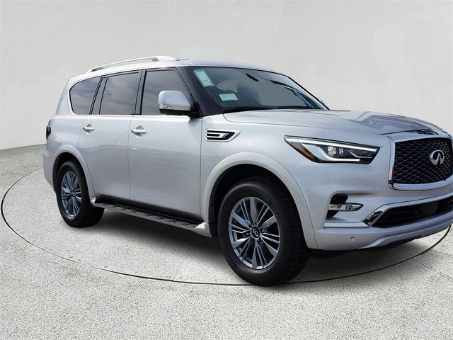 2023 INFINITI QX80 Luxe