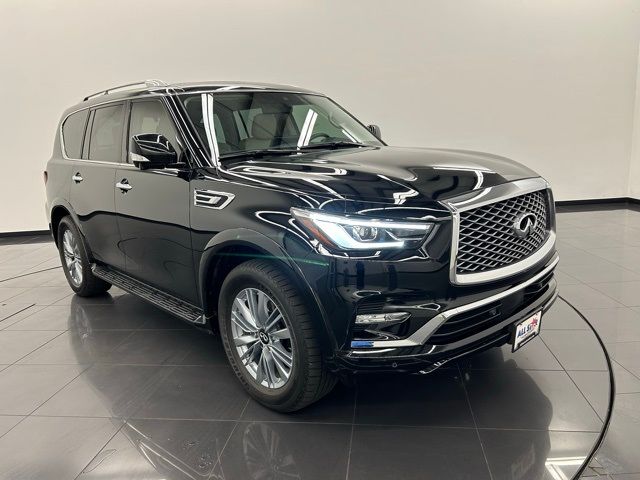 2023 INFINITI QX80 Luxe