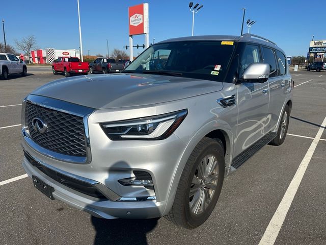 2023 INFINITI QX80 Luxe