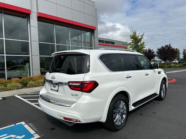 2023 INFINITI QX80 Luxe