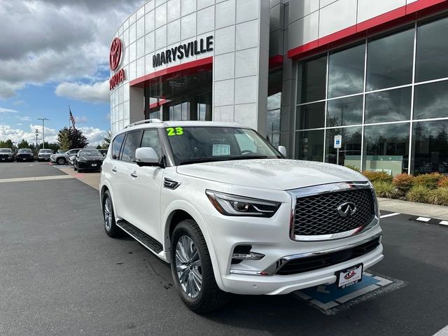 2023 INFINITI QX80 Luxe