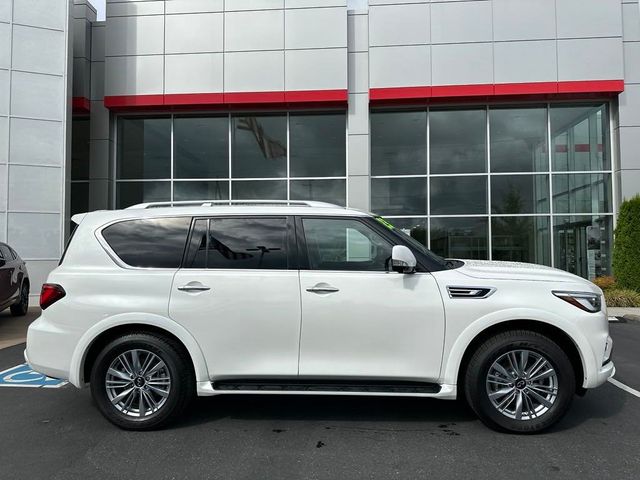 2023 INFINITI QX80 Luxe