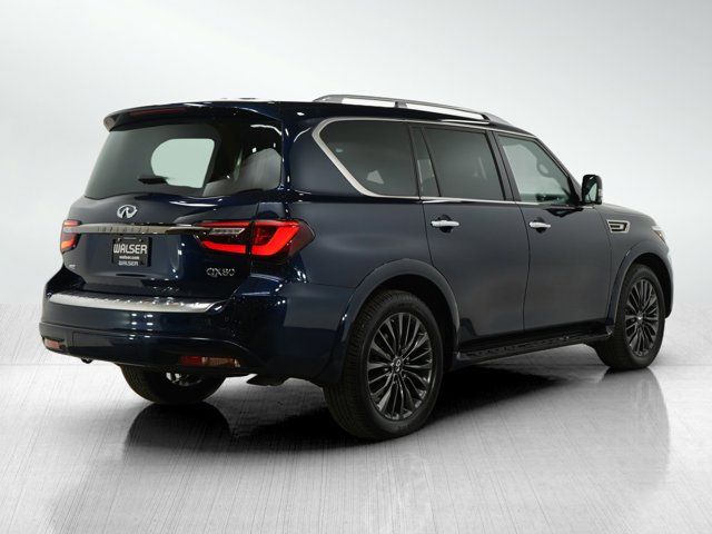 2023 INFINITI QX80 Luxe