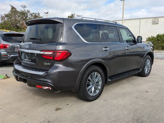 2023 INFINITI QX80 Luxe