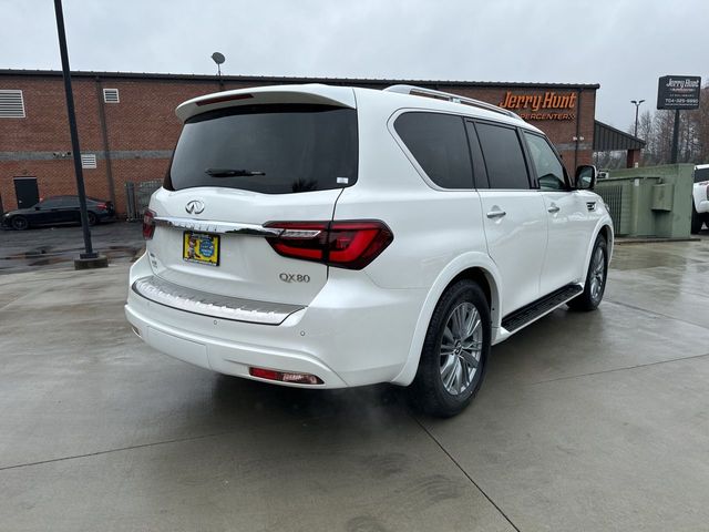 2023 INFINITI QX80 Luxe