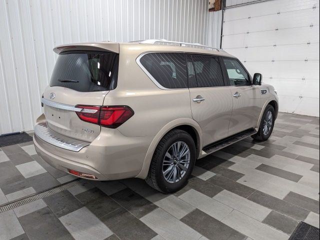 2023 INFINITI QX80 Luxe