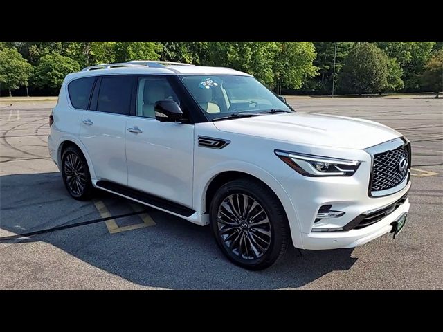 2023 INFINITI QX80 Premium Select