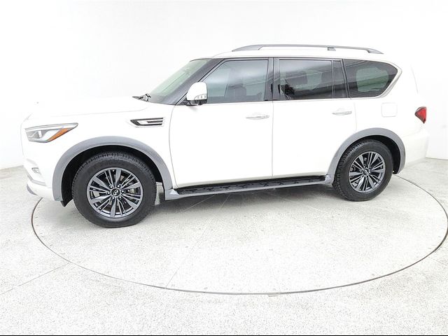 2023 INFINITI QX80 Luxe