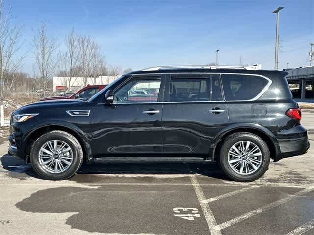 2023 INFINITI QX80 Luxe