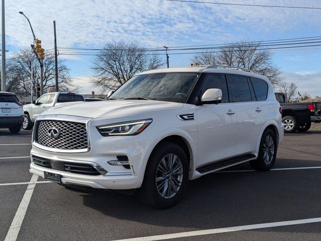 2023 INFINITI QX80 Luxe