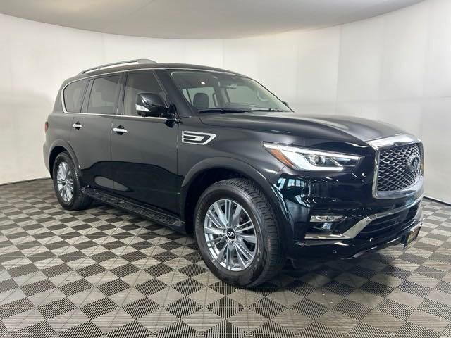 2023 INFINITI QX80 Luxe