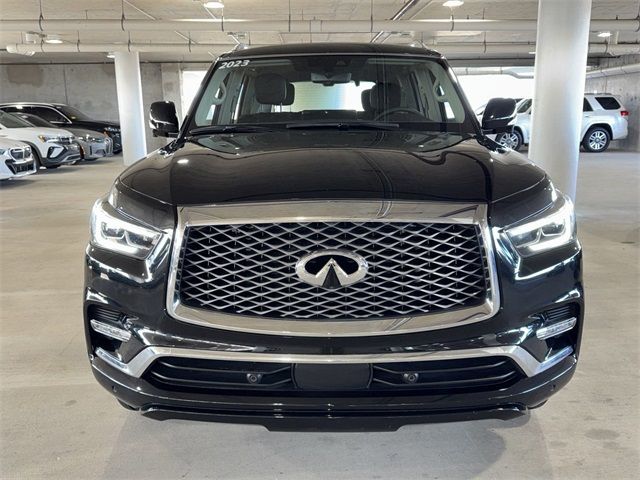 2023 INFINITI QX80 Luxe