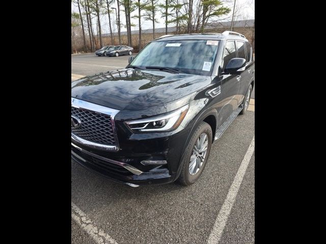 2023 INFINITI QX80 Luxe