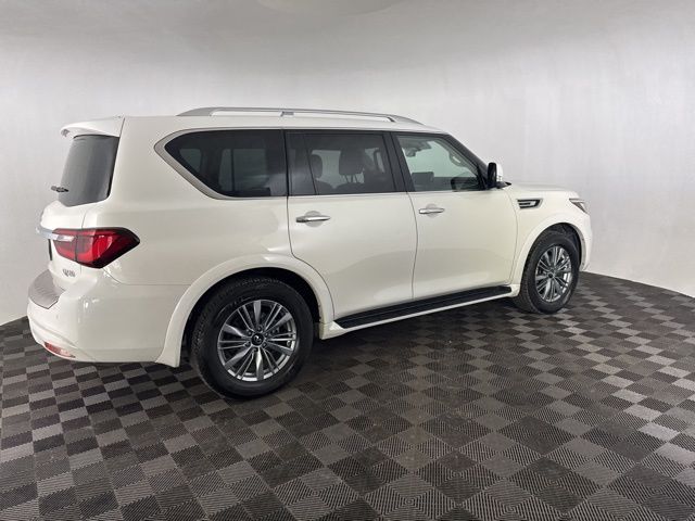 2023 INFINITI QX80 Luxe