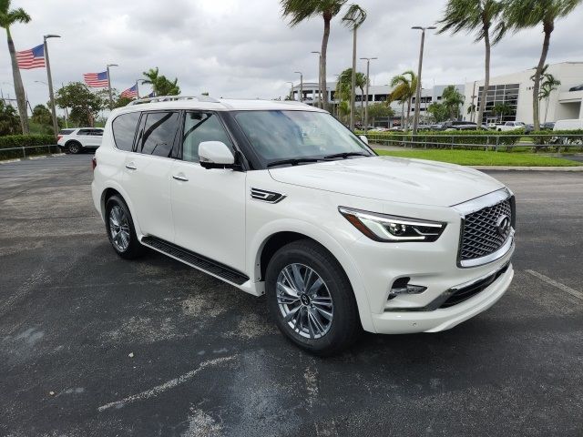 2023 INFINITI QX80 Luxe