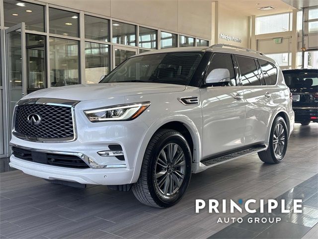 2023 INFINITI QX80 Luxe