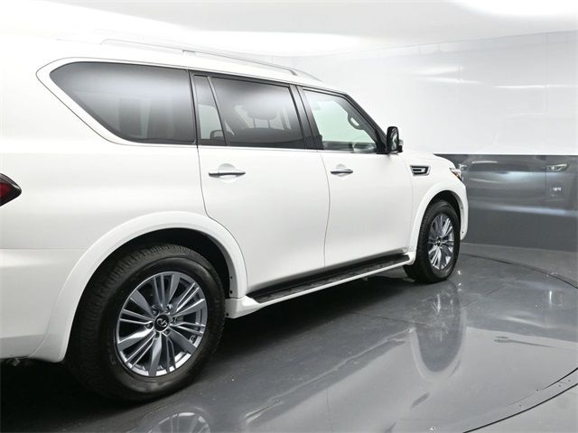 2023 INFINITI QX80 Luxe