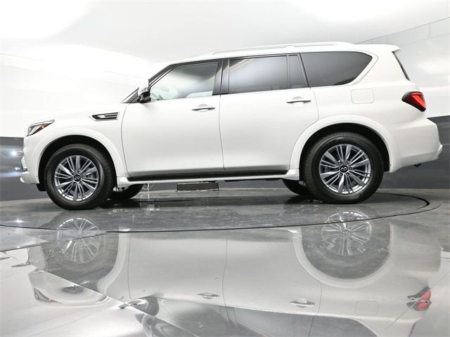 2023 INFINITI QX80 Luxe