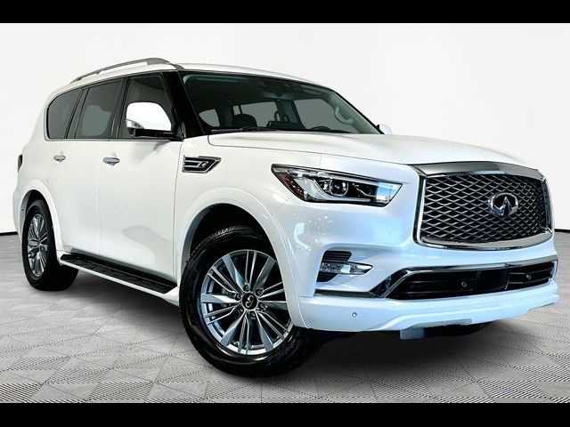 2023 INFINITI QX80 Luxe