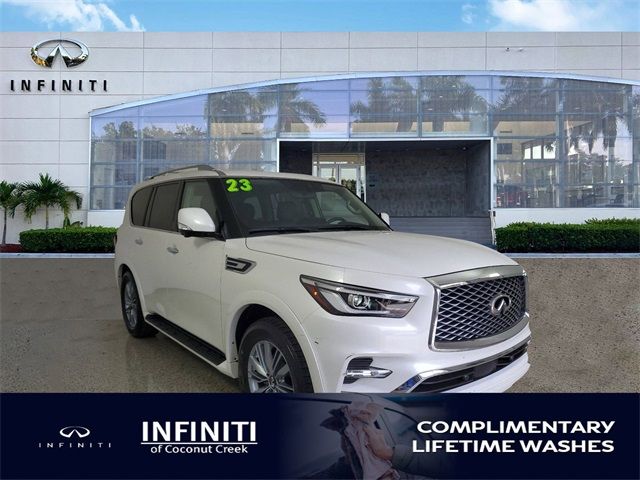 2023 INFINITI QX80 Luxe