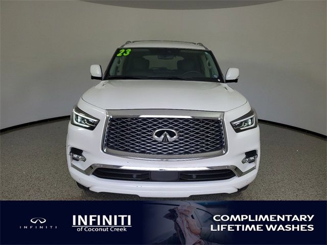 2023 INFINITI QX80 Luxe