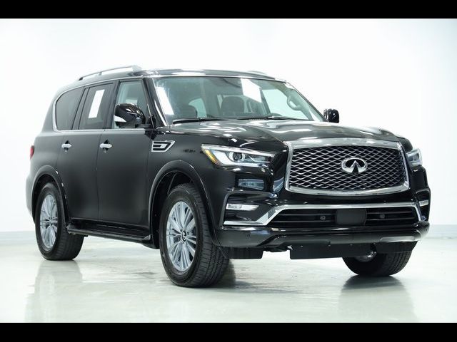 2023 INFINITI QX80 Luxe