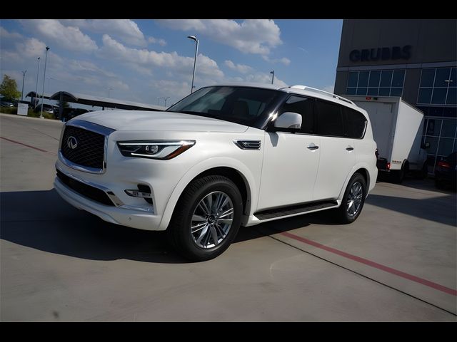 2023 INFINITI QX80 Luxe