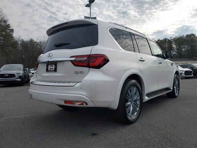 2023 INFINITI QX80 Luxe