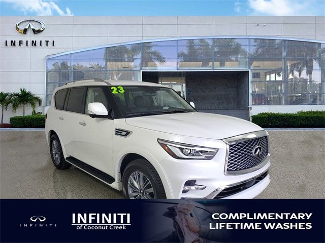 2023 INFINITI QX80 Luxe