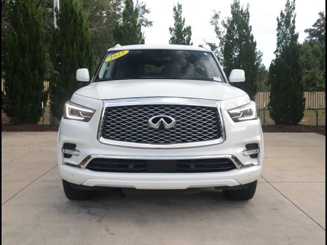 2023 INFINITI QX80 Luxe