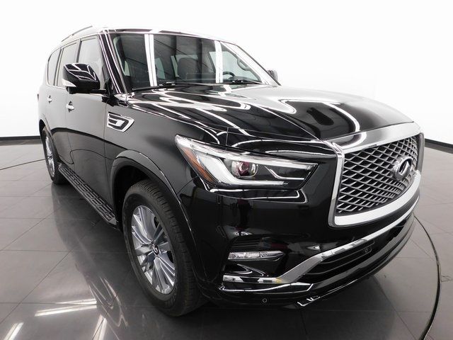 2023 INFINITI QX80 Luxe