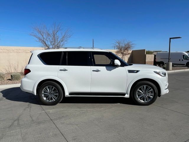 2023 INFINITI QX80 Luxe