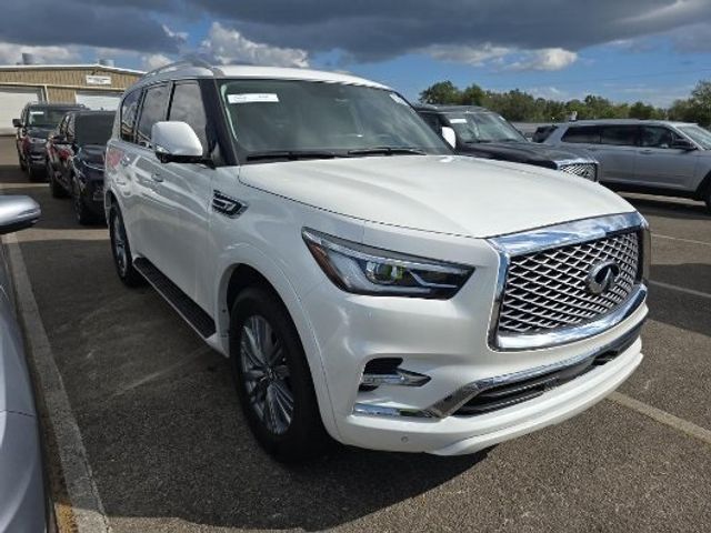 2023 INFINITI QX80 Luxe