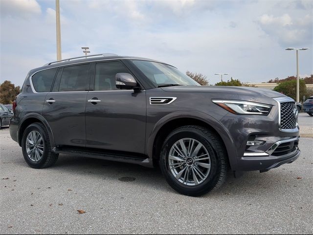 2023 INFINITI QX80 Luxe