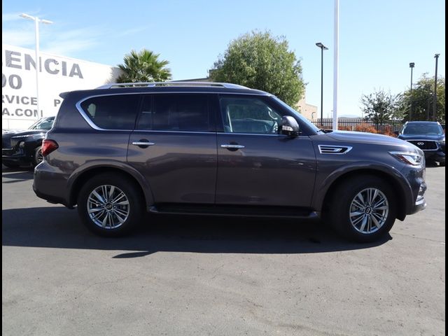 2023 INFINITI QX80 Luxe