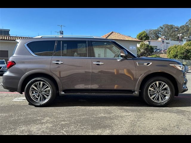 2023 INFINITI QX80 Luxe