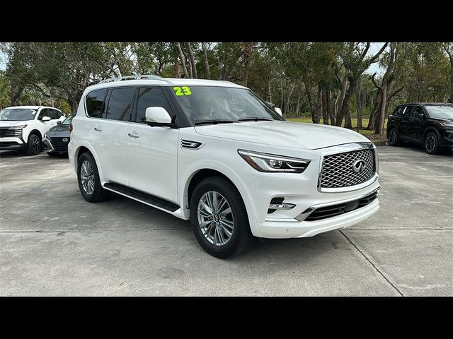 2023 INFINITI QX80 Luxe