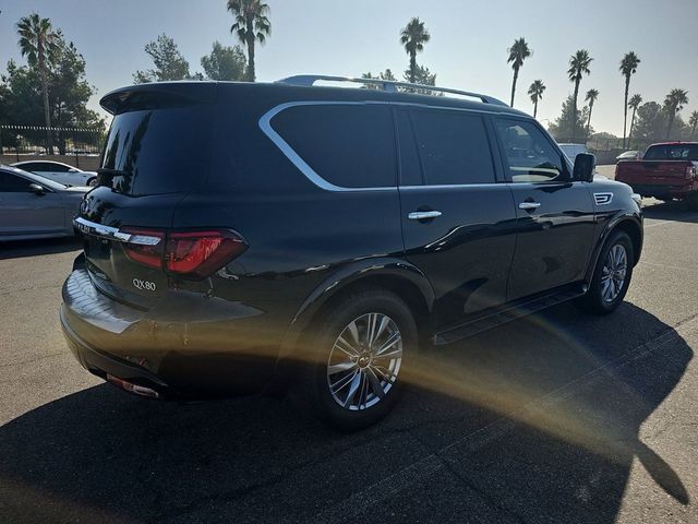 2023 INFINITI QX80 Luxe