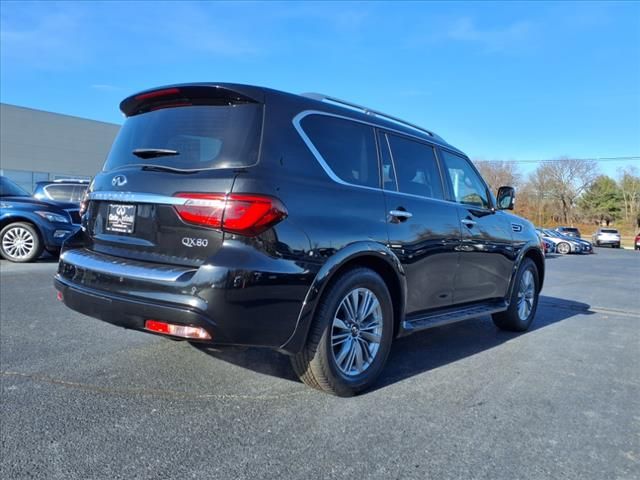 2023 INFINITI QX80 Luxe